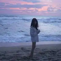 唯美qq头像女生最好是背影的不要灰色