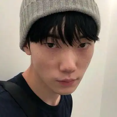 男生高冷花心头像奶酪