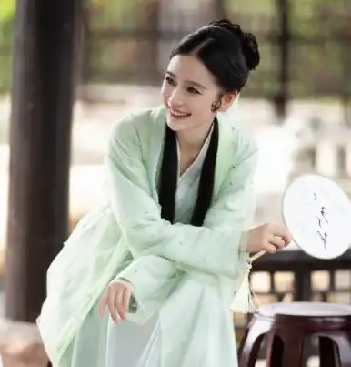 孙红雷真会搞事,当着baby面主动提起黄晓明,baby的表情耐人寻味