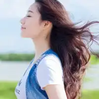 低头女生qq头像低着头的你也很美