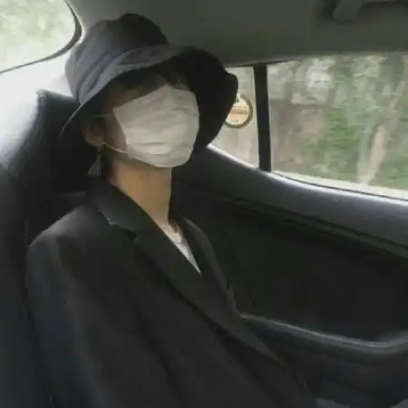 戴口罩的男生头像真人,戴口罩的小哥哥太适合现在使用了