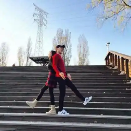 qq情侣头像一对两张,你不在我身边却在我心里