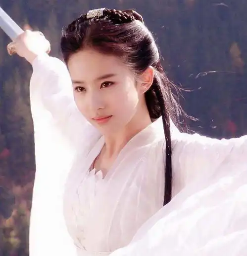 越长大越美的童星杨幂从小美到大,宋祖儿拍出最美哪吒