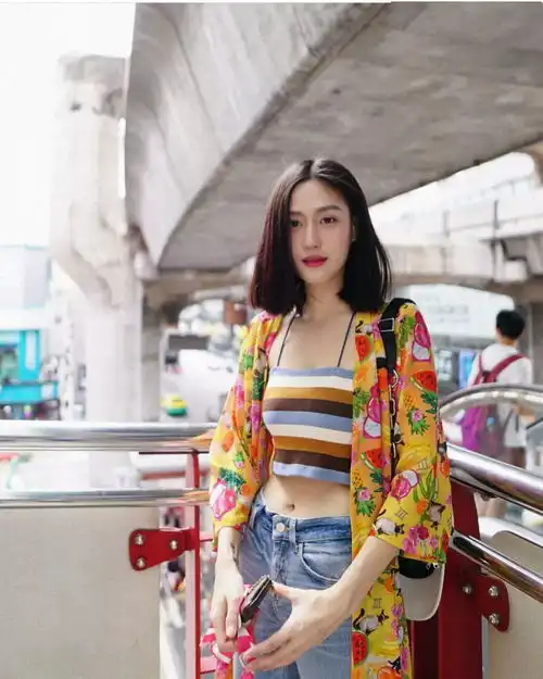 夏装搭配火遍ins的泰式风摆脱土气真的美的很高级