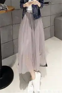 简约,增添一丝神秘的性感,简直是抢镜的必杀技她生活穿衣搭配网