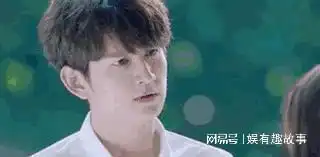 卖内裤送外卖,这几位男星从炙手可热到无人问津,自作孽不可活