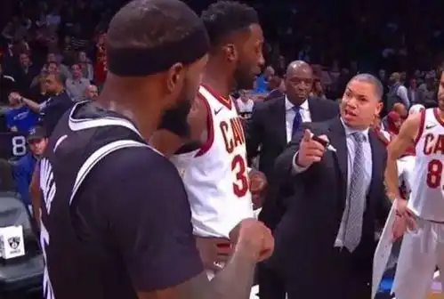 偷听战术明目张胆对手邀请哈登一起听,gdp三人组团偷听