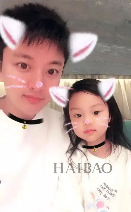 哇塞5岁的甜馨变这么好看了肤白小v脸还有了大长腿