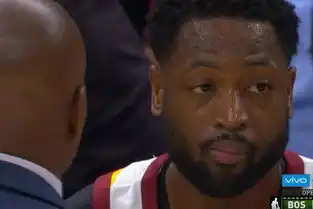 海沃德半节重伤可能报废,从各球星表情看出他伤的到底有多严重