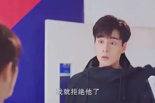 吴白曾被指暗恋佟年,其实两人的真实关系很亲密,你发现了吗