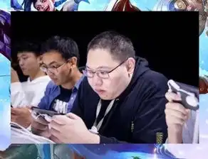 lol手游好不好玩看看pdd与笑笑的表情,网友早点上线
