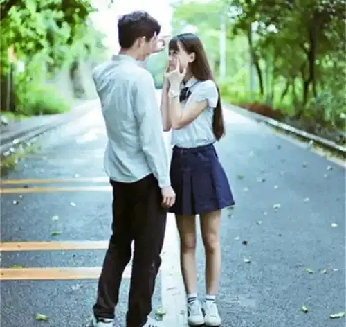 做不成夫妻做亲家,初恋的女儿与儿子再续前缘