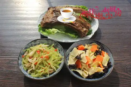 武汉媳妇晒一家三口的周末晚餐,在朋友圈火了,网友有点寒酸