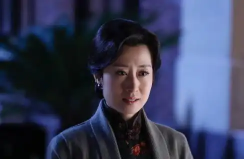 单亲母亲刘敏涛离婚6年,前夫都不曾来看过女儿,直言对方是奇葩