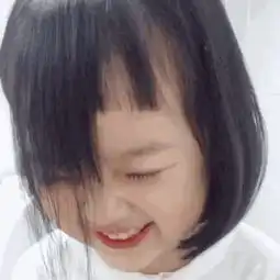 这个小女孩的图片在网上怎么才能找得到