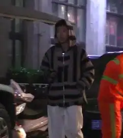 窦靖童被问王菲谢霆锋恋情秒变表情包,坦言他们开心就好
