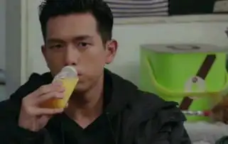 剧中被李现撩,李现深夜微博撩杨紫,不甘示弱怼回去
