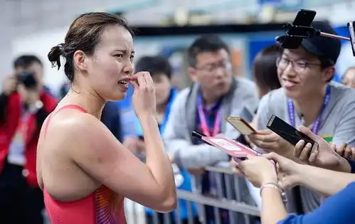 表情强颜欢笑洪荒少女傅园慧赛后采访再现搞怪表情体育频道表情