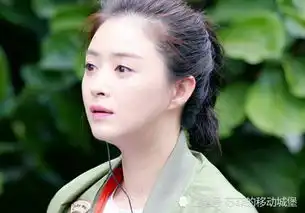 本以为蒋欣长发仙气飘飘,看到她短发后,网友颜值高任性