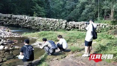 众心向党自立自强蒋万胜在探索自然的道路上一路前行