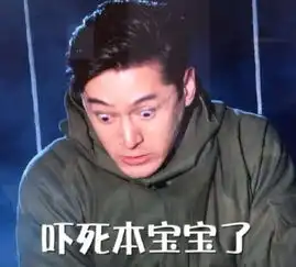 新闻哥打脸太快,台湾起火大巴老板亲自示范安全门,打不开