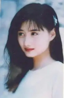 45岁陈德容美貌不减当年,偶像包袱重,卸妆后不敢见人