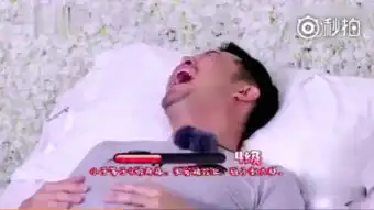 组图沙溢体验生孩子十级阵痛直接疼成表情包画面逗趣十足